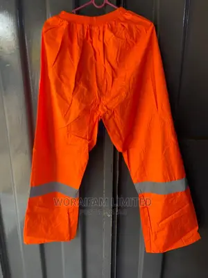 Reflective PVC Raincoat Set – Waterproof Top & Bottom with High-Visibility Strips