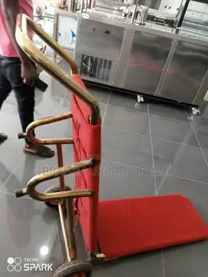 Hotel Trolley 600kg – Industrial Trolley, Hand Pallet Truck & Warehouse Material Handler