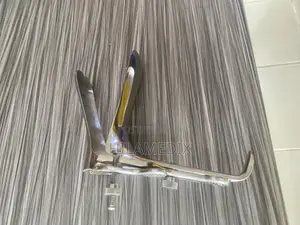 Virginal Speculum (Stainless Steel) | Stainless Steel | Self-Retaining | Adjustable | Gynecology Examination Grade