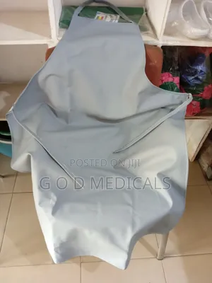 Leather Apron | Full-Front Coverage | Chemical-Resistant | Durable | Lab & Medical Procedure Use