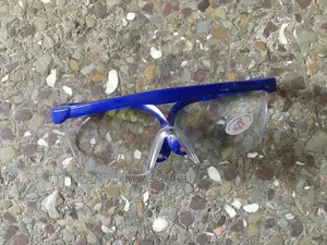 Safety Protective Eyewear Glasses – UV & Impact Protection for Industrial Workers