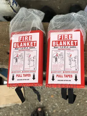 Emergency Fire Blanket | Fibreglass | BS EN 1869 | 1m×1m / 1.2×1.8m | Kitchen & Clothing Fires | Smothers Fast