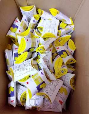 3m Classic Earplugs.
