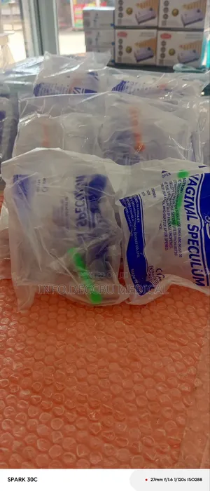 Disposable Vaginal Speculum All Sizes | Stainless/Disposable | Multiple Sizes | Gynecology Grade | Comfortable Use