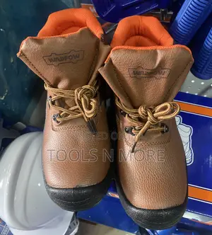 WADFOW Safety Boots | WADFOW | S1P Steel Toe + Midsole | Anti-Static | Anti-Vibration | Split Leather | EN ISO 20345