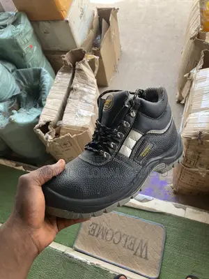 Safety Boot | Steel Toe | Anti-Slip Sole | Leather/Suede Upper | Anti-Static | EN ISO 20345 S1P/S3