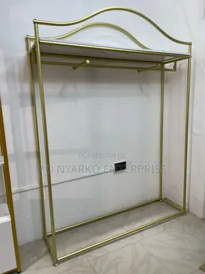 Dress Rack – Boutique Clothing Rack & Adjustable Display Rail