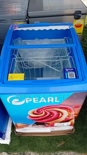 Ice-Cream Chest Freezer 158l for Ice Cream Sales. Display Freezer