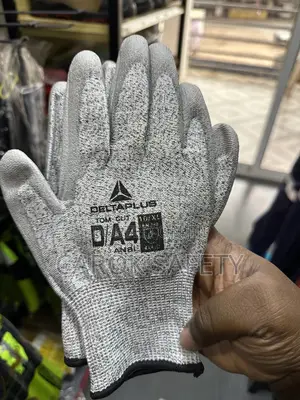 Delta Plus Hand Gloves