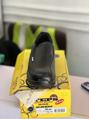 Steel Toe Kitchen Safety Shoe | Steel/Composite Toe | Anti-Slip | Waterproof | Comfort Lining | All Sizes | EN ISO 20345