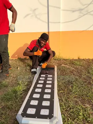 40w All in 1 Solar Streetlight With 6m Pole | IP65 Waterproof | Motion Sensor | Remote Control | All-in-One Design | Lithium Battery | Solar Grade