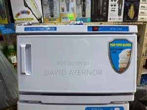 UV Sterilizer & Towel Warmer – Professional Hygiene Cabinet for Salons & Spas