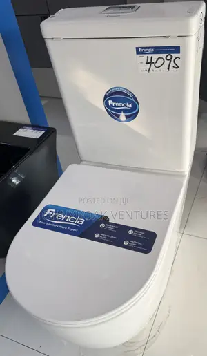 Slim Tank Close Couple