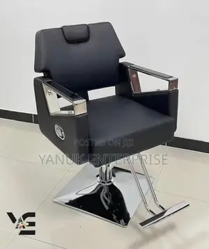 007 Salon and Barbering Chair