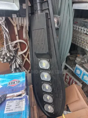 250w 5-Eye Street Light | Quality Grade | Durable Construction | Residential & Commercial Use | Available in Bulk