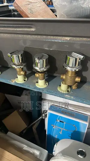 Jacuzzi Tap | Acrylic / Fibreglass / Cast Iron | Hydrotherapy Jets | LED & Bluetooth Options | P-Trap Waste Included