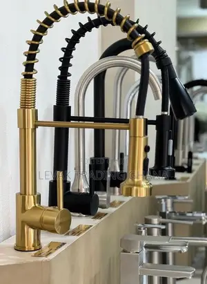 Pull Out Tap – Basin Mixer, Kitchen Faucet & Bath Tap – Chrome, Matte Black & Gold