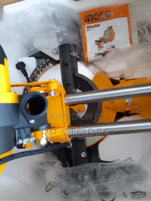 Miter Saw 2400w