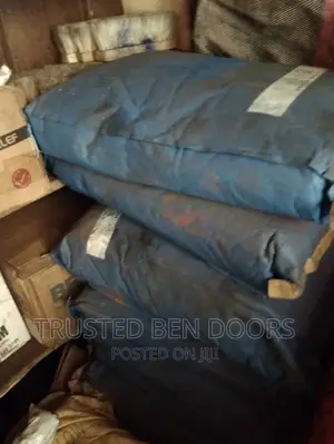 Blue Pigments For Concrete Work | Premium Quality | Interior & Exterior Use | High Coverage | Weatherproof & Washable | Used – Inspected & Good Condition