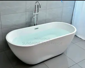 Bathroom Bathtub ???? | Acrylic / Fibreglass / Cast Iron | Hydrotherapy Jets | LED & Bluetooth Options | P-Trap Waste Included