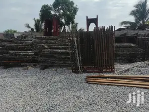 Scaffold/Painting/Scaffolds/Decking /Formworks/Metals | Galvanised Steel | 750kg Load-Rated | Adjustable | Sale & Hire Available | Construction Grade