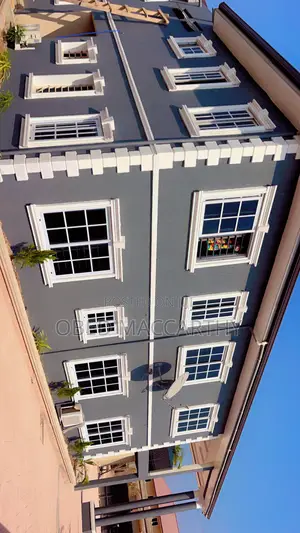 Graffiato at Com. 25