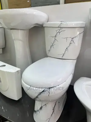 Twyford Close Couple _Wc