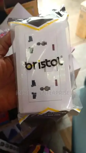 13a Bristol Wall Socket 2gang