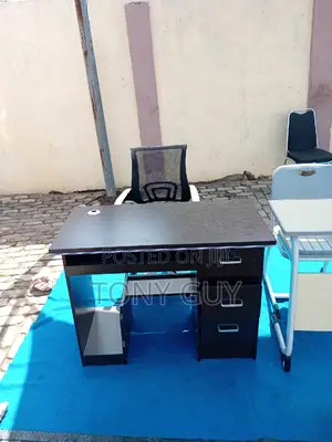 Computer Desk and Office Chair | Office / Gaming Chair | Ergonomic Design | Height Adjustable | Lumbar Support | PU Leather / Mesh Fabric