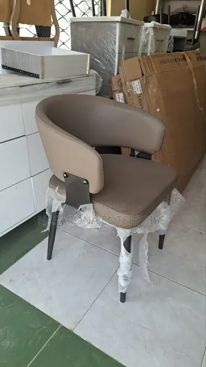 Comfortable Armrest Chair