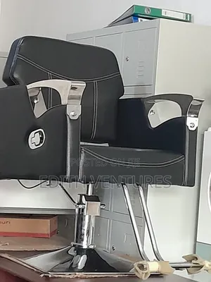 Beauty-Inn Chairs/Saloon