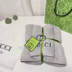 2 Pieces Gucci Gift Package Towels