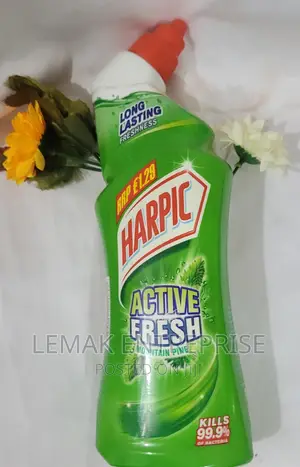 Harpic Active Fresh Mountain Pine Toilet Cleaner Gel 750ml