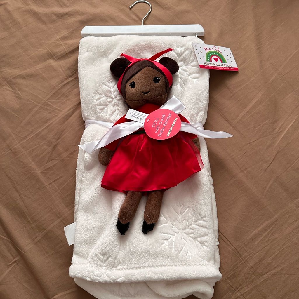 Mia & Sofia Doll with Luxurious Soft Baby Blanket – Cuddly Gift Set