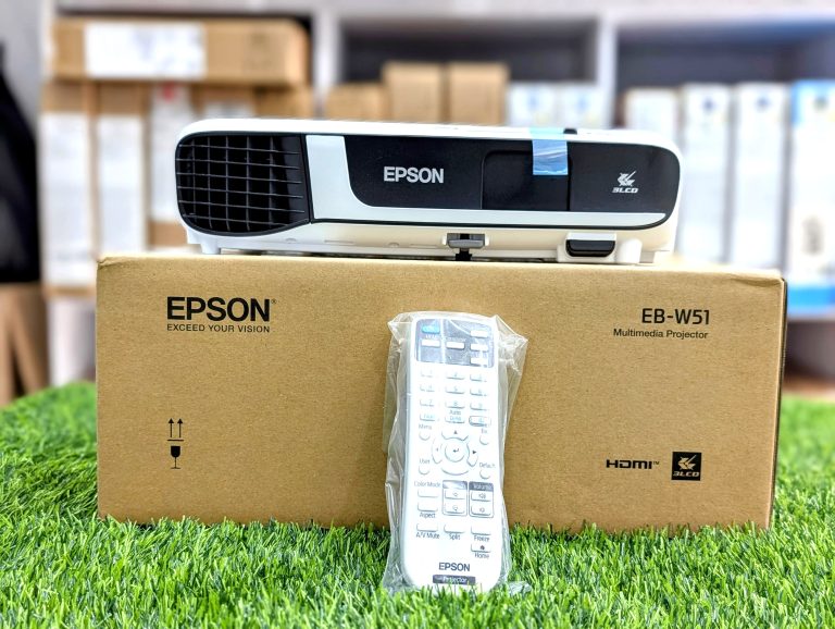 Epson EB-W51 WXGA 3LCD Projector – 4000 Lumens, 320-Inch Display, HDMI, Portable with Carry Case – White
