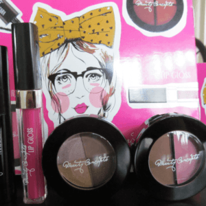 Beauty Concepts Makeup Set with Mascara, Eyeshadow & Blush
