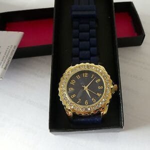 Avon Laura Floral Watch