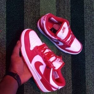 Nike Air Force Sneaker