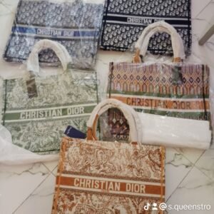 Ladies' Handbags - Variety of Styles, Materials & Colors for Every Occasion